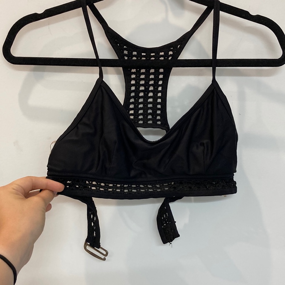 BLACK BIKINI TOP